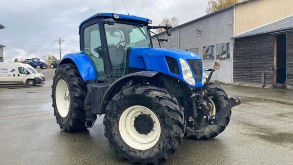 Tracteur à roues New Holland t7.220 – Image 8