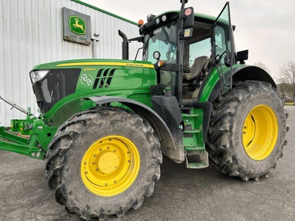 Tracteur à roues John Deere 6195M
