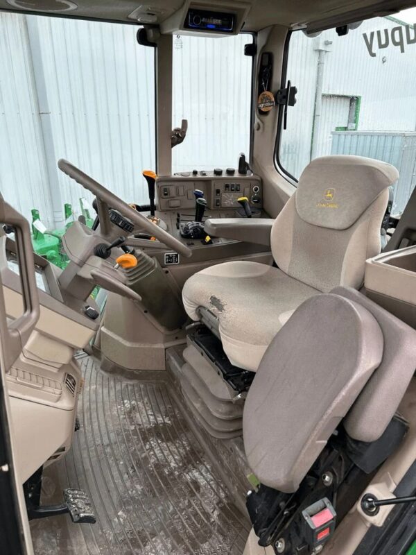 Tracteur à roues John Deere 6195M – Image 8